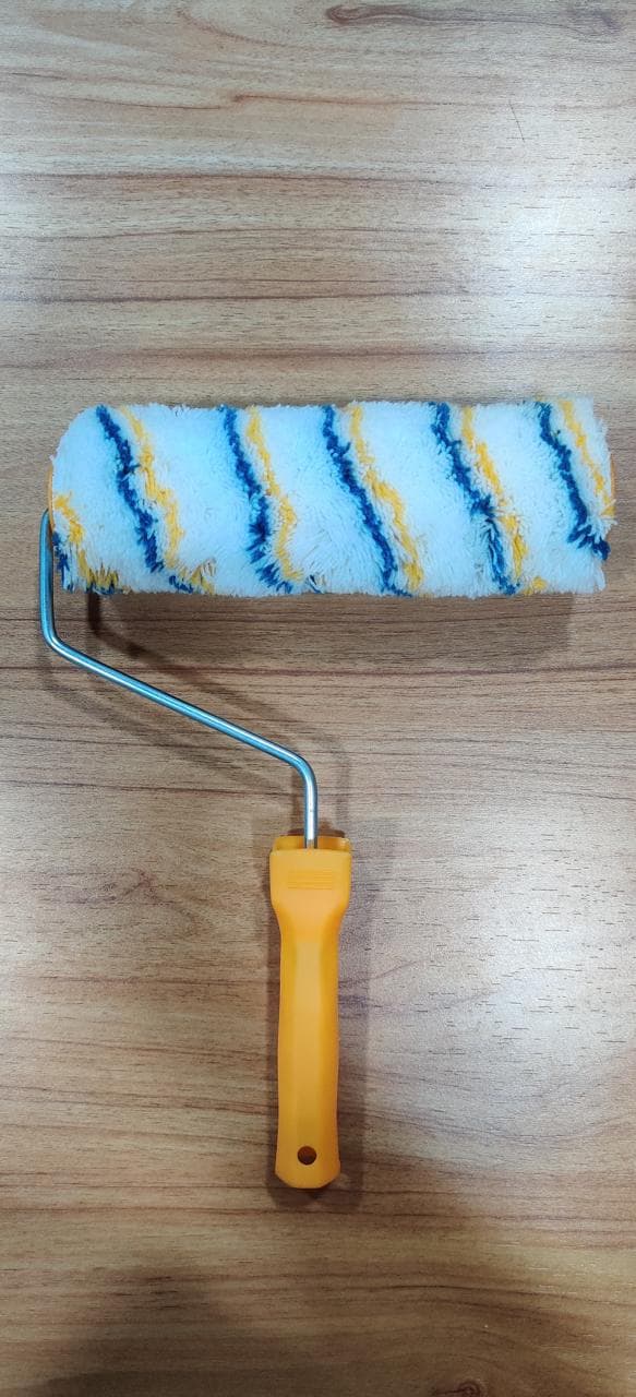 Multi-Surface Yellow-Stripe Roller Refill thumbnail 3
